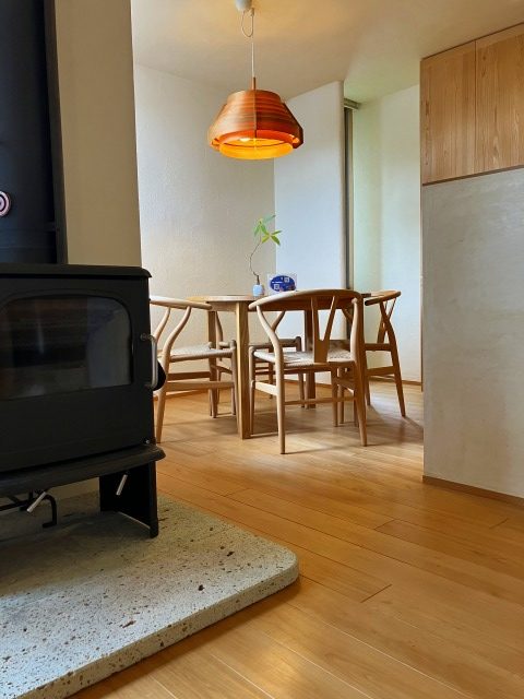 ダイニング　宝塚モデル